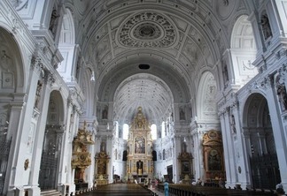 Igreja de São Miguel em Munique