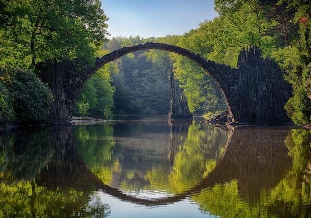 Ponte do Diabo em Kromlau na Alemanha
