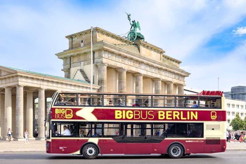 Ônibus turístico pela cidade de Berlim - Alemanha 