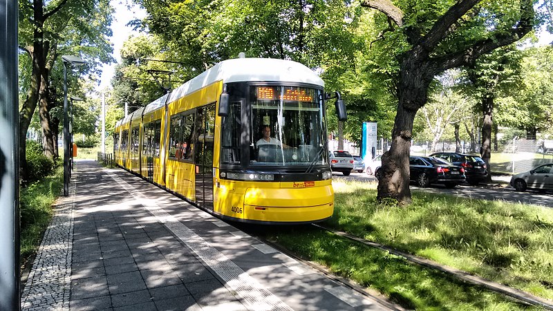 Straßenbahn em Berlim